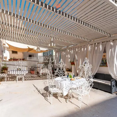 Palazzo Grassi By Vivimy Penzion Gallipoli