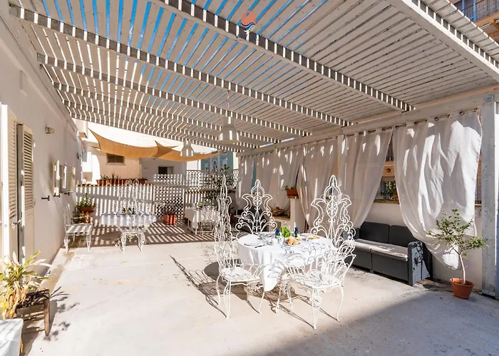 Palazzo Grassi By Vivimy Gasthof Gallipoli