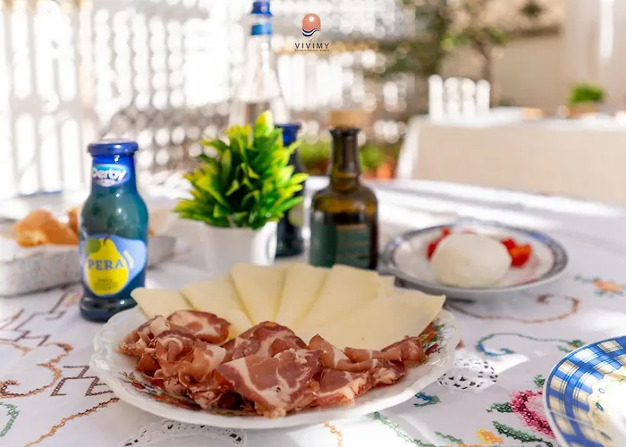 Palazzo Grassi By Vivimy