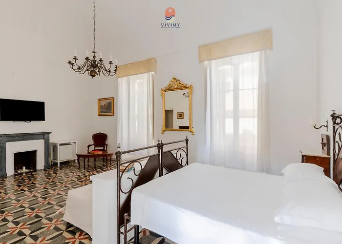 Palazzo Grassi By Vivimy